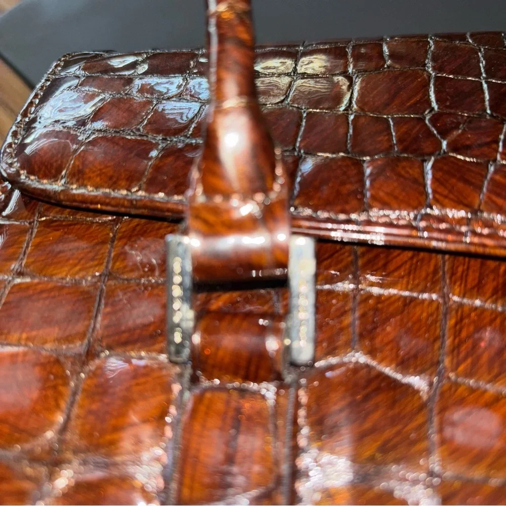 SOLD-I Santi Vintage Enbossed Croc Genuine Leather Handbag - Picture 9 of 11